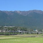 一片の雲さえない快晴の比良山